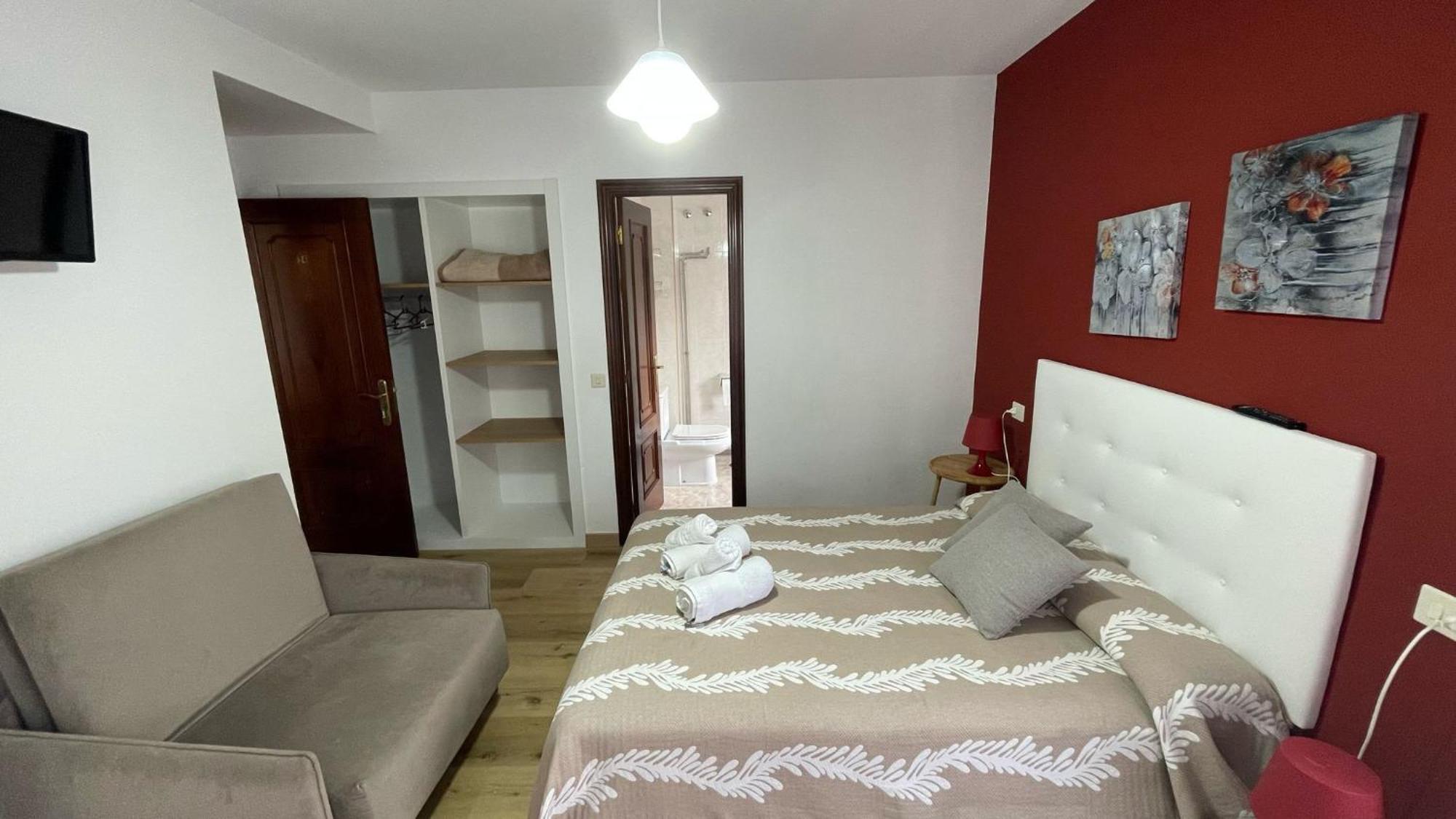 Hostal O Pincho Ponte Do Porto Ngoại thất bức ảnh